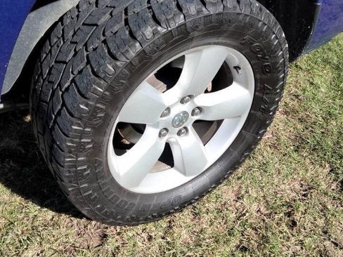 Used 2016 RAM 1500 Express image 27