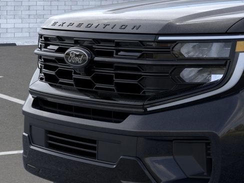 New 2025 Ford Expedition Platinum w/ Stealth Performance Package image 17