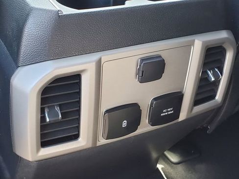 Used 2022 Ford F250 Lariat w/ Lariat Ultimate Package AWD/4WD image 15