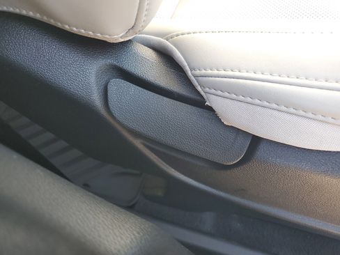 Certified 2024 Kia Telluride S w/ S Sunroof Package image 9