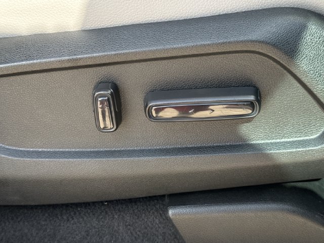 Used 2025 Honda Pilot Touring image 34