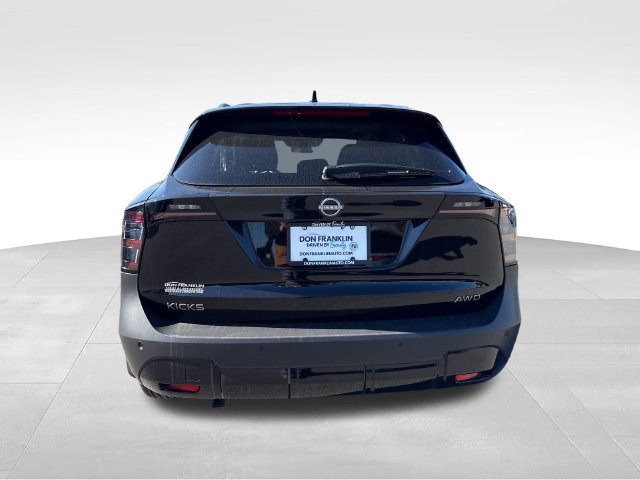 Certified 2025 Nissan Kicks SV w/ SV Premium Package AWD/4WD image 5