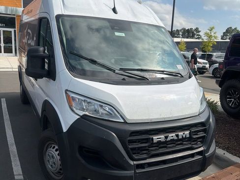 Used 2024 RAM ProMaster 2500 w/ Safety Group FWD image 19