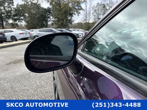 Used 2020 Dodge Challenger SXT w/ Blacktop Package image 10