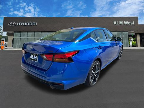 Used 2025 Nissan Altima 2.5 SR FWD image 5