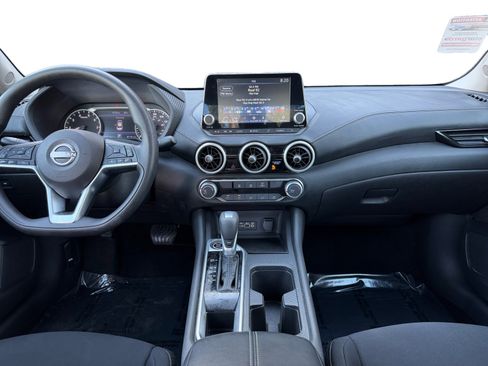 Used 2025 Nissan Sentra SV image 10