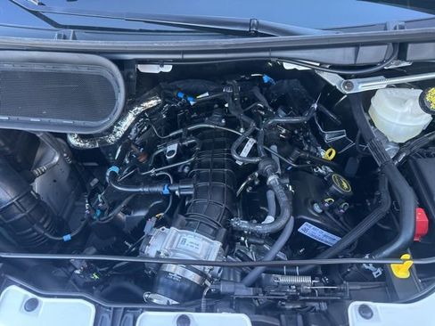 New 2025 Ford Transit 350 148 Low Roof AWD image 32