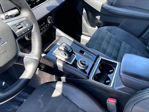 Used 2024 Mitsubishi Outlander SE AWD/4WD image 18
