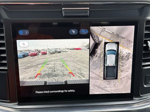 Used 2025 Ford F250 Lariat w/ Chrome Package image 35