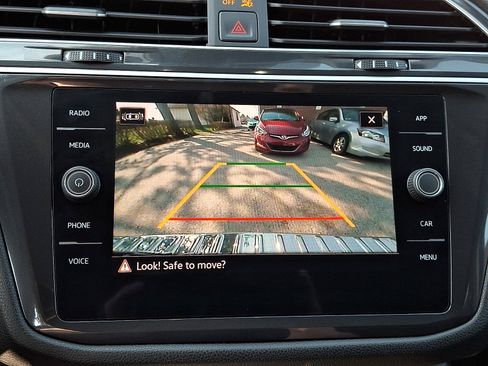 Used 2024 Volkswagen Tiguan Wolfsburg Edition FWD image 18