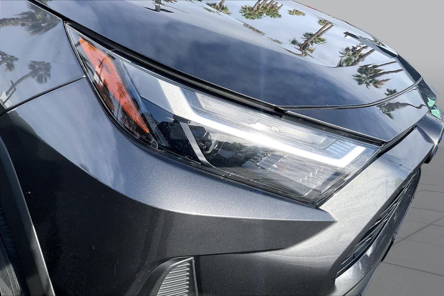 Used 2024 Toyota RAV4 LE AWD/4WD image 25
