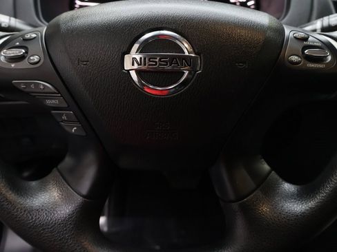 Used 2020 Nissan Pathfinder S image 20