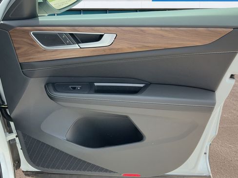 New 2026 Volkswagen Atlas SE FWD image 9