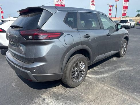 Used 2024 Nissan Rogue S AWD/4WD image 6