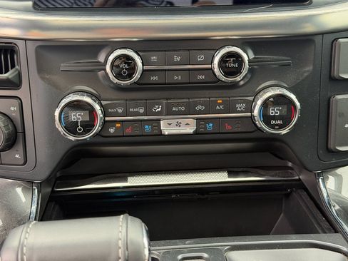 Used 2021 Ford F150 Lariat w/ Equipment Group 502A High AWD/4WD image 15