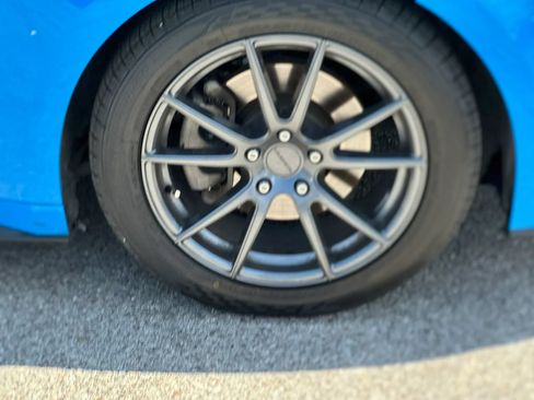 Used 2017 Ford Mustang Premium RWD image 26