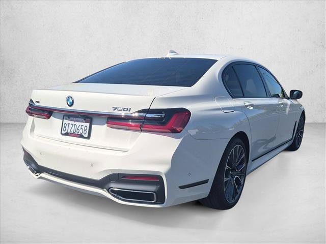 Used 2021 BMW 750i xDrive w/ M Sport Package AWD/4WD image 2