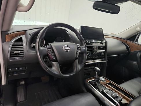 Used 2024 Nissan Armada SL image 17