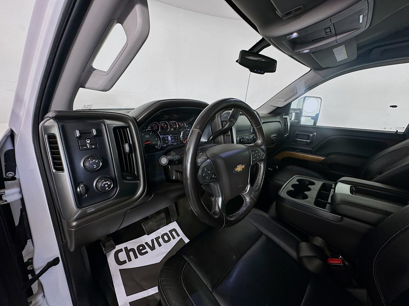 Used 2018 Chevrolet Silverado 2500 LTZ w/ Duramax Plus Package AWD/4WD image 9