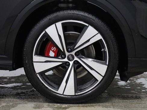 Certified 2025 Audi SQ5 Premium Plus w/ Premium Plus Package image 12