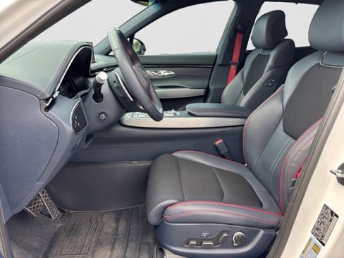 Used 2023 Genesis GV70 2.5T w/ Sport Prestige Package image 10