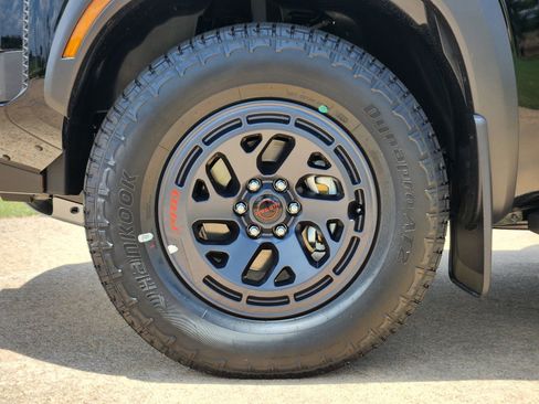 New 2025 Nissan Frontier PRO-4X image 10