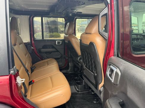 Used 2021 Jeep Wrangler Unlimited Rubicon AWD/4WD image 16