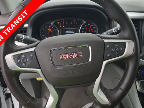 Used 2023 GMC Acadia SLT FWD image 8