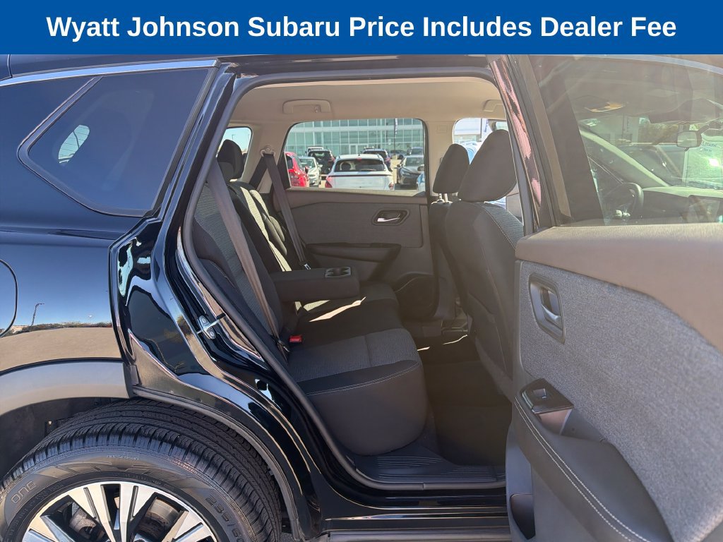 Used 2021 Nissan Rogue SV FWD image 41