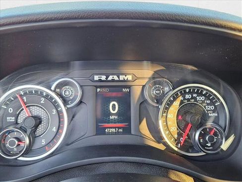 Used 2024 RAM 3500 Big Horn image 10