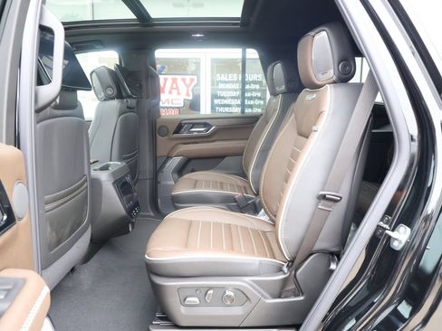 New 2026 GMC Yukon Denali Ultimate AWD/4WD image 28