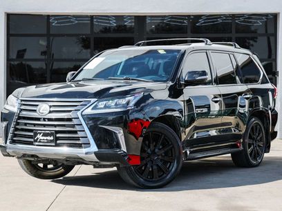 Used 2017 Lexus LX 570 4WD w/ Luxury Package