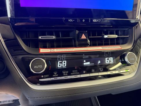 Used 2026 Toyota Corolla Cross XLE w/ Convenience Package image 22