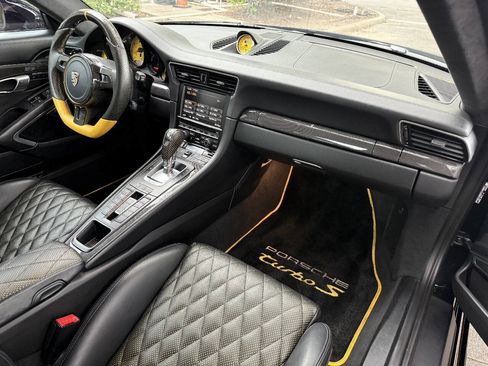 Used 2015 Porsche 911 Turbo S w/ High-end Infotainment Package AWD/4WD image 27