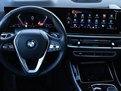 Certified 2025 BMW X5 xDrive40i image 12