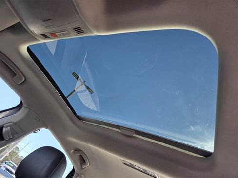 Used 2024 Volkswagen Jetta SE image 13