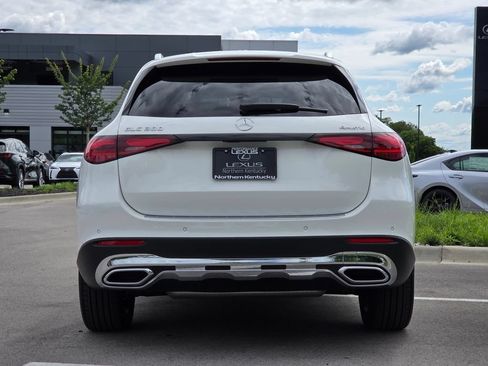 Used 2025 Mercedes-Benz GLC 300 4MATIC image 27