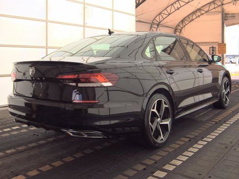Used 2021 Volkswagen Passat 2.0T R-Line FWD image 2