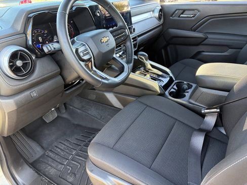 Certified 2024 Chevrolet Colorado LT RWD image 19