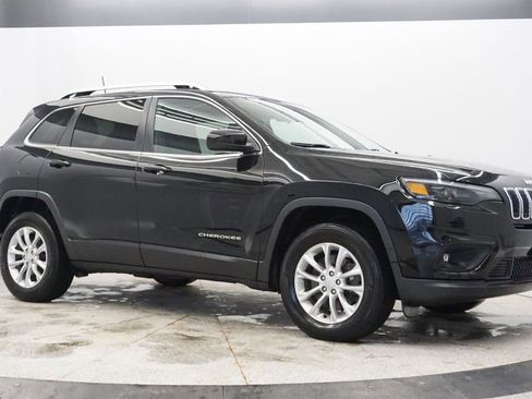 Certified 2019 Jeep Cherokee Latitude w/ Popular Appearance Group image 10