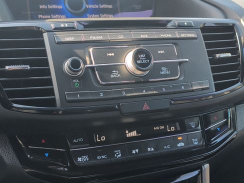 Used 2017 Honda Accord Sport image 20