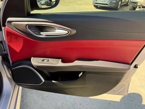 Used 2020 Alfa Romeo Giulia Ti w/ Nero Edizione image 27