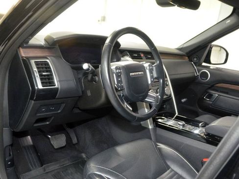 Used 2018 Land Rover Discovery HSE Luxury AWD/4WD image 19