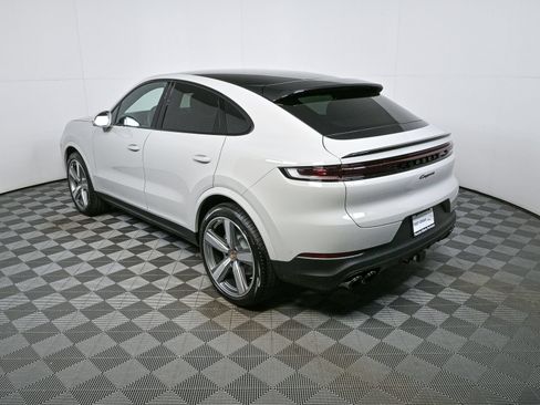 New 2026 Porsche Cayenne Coupe AWD/4WD image 3