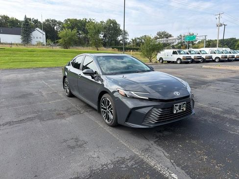 Used 2026 Toyota Camry XLE w/ Premium Package AWD/4WD image 11