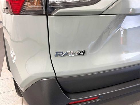 Used 2023 Toyota RAV4 XLE image 28