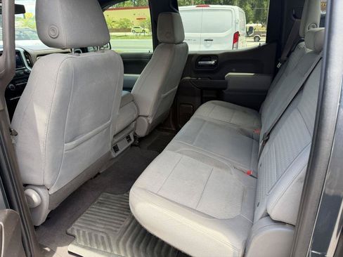 Used 2020 Chevrolet Silverado 1500 LT RWD image 12