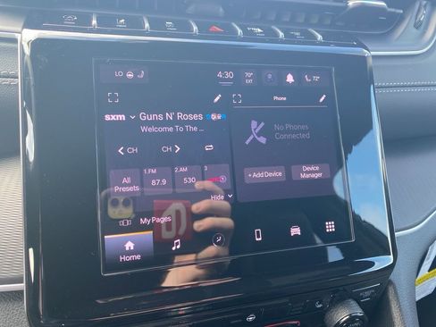 New 2025 Jeep Grand Cherokee Altitude image 24