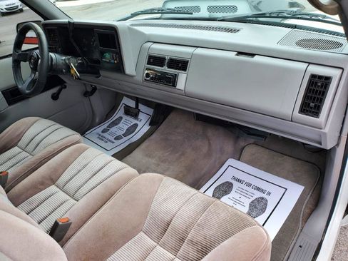 Used 1988 GMC Sierra 1500 Sierra SL image 19
