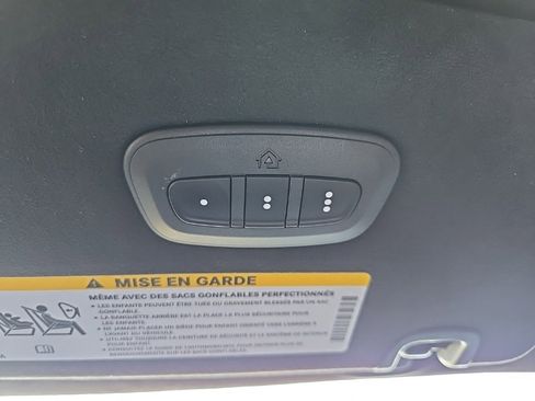 Used 2024 Chrysler Pacifica Pinnacle image 76